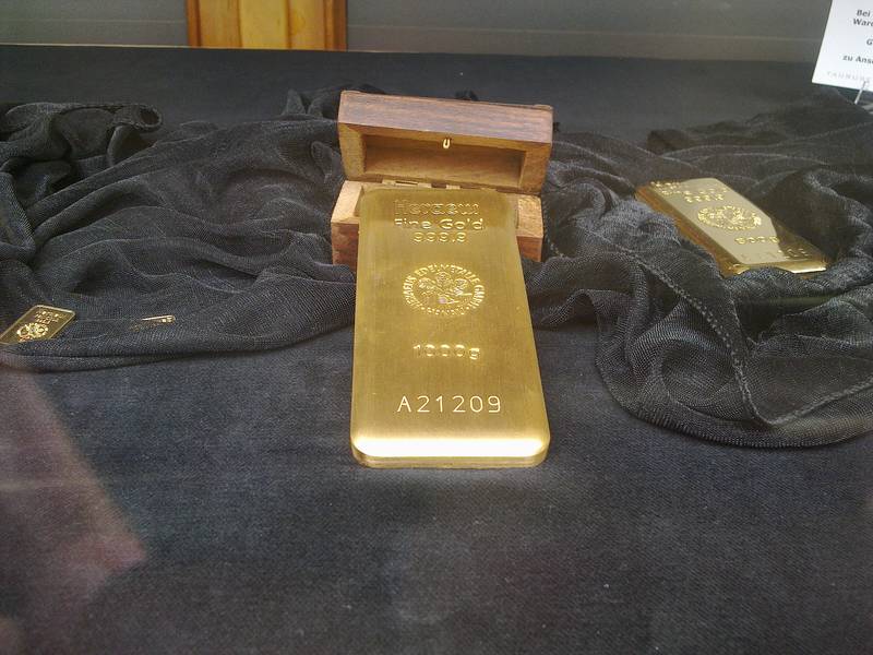 Gold bar