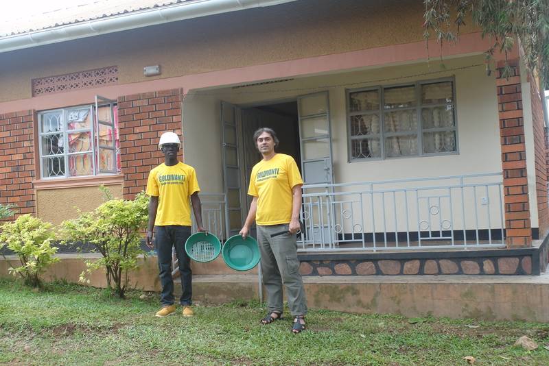 Mr. Louis and Mr. Obua before the research of alluvial gold in Kisoro, Uganda